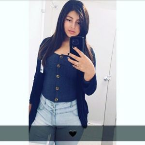 Meet your Posher, Ana